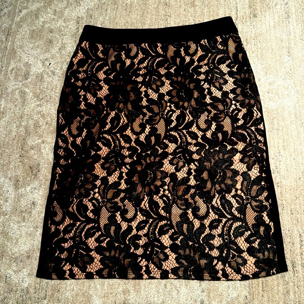 bebe lace pencil skirt